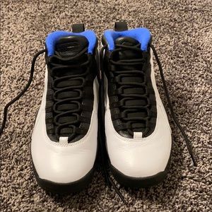 Men’s size 9 Air Jordon 10’s